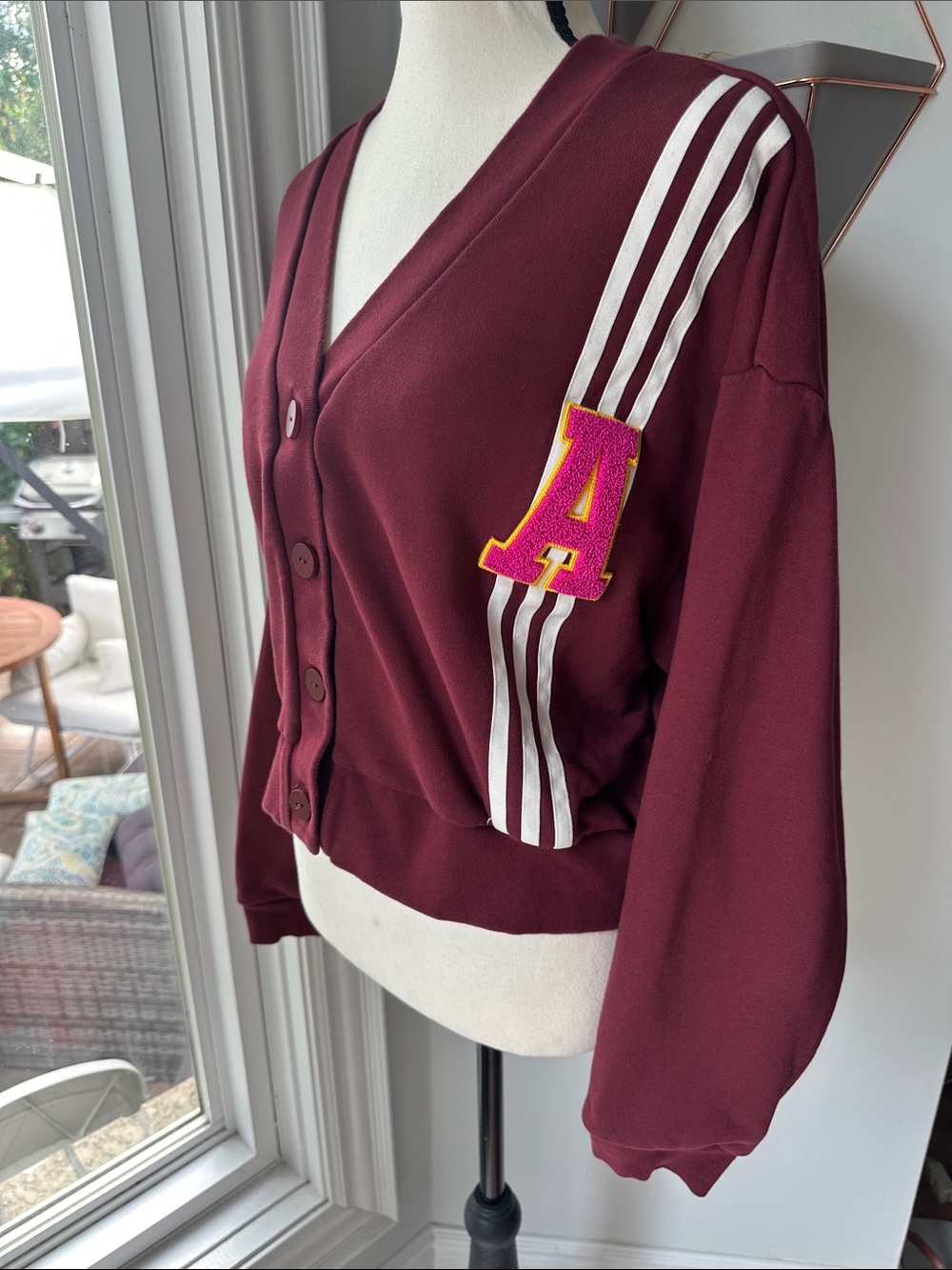 ADIDAS Maroon Burgundy Button Front Cardigan 3 Stripes Preppy Sweatshirt Small